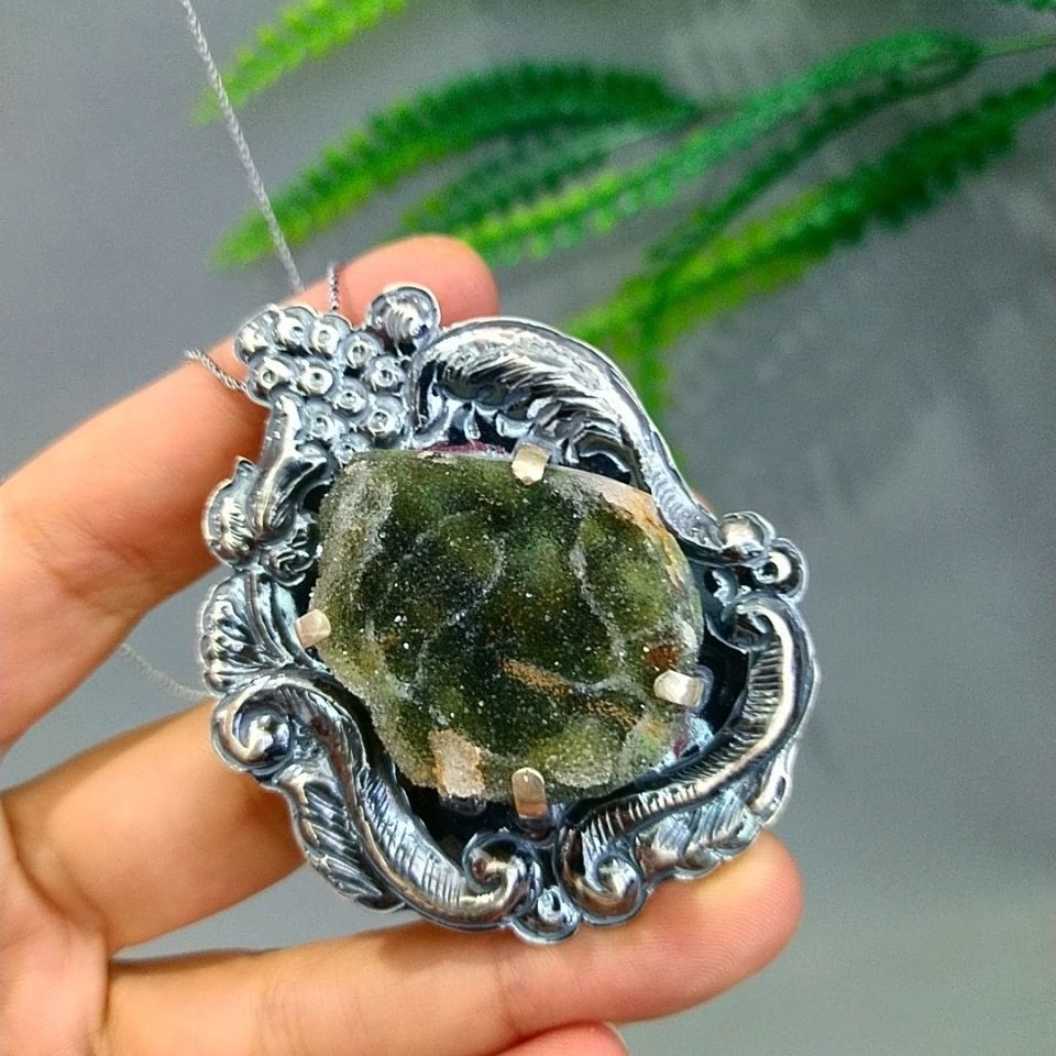Druzy Kristal Kümesi Doğal Taş Kolye