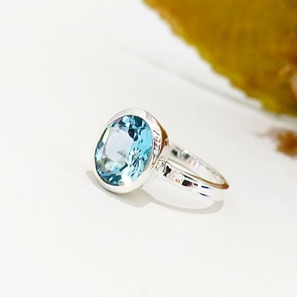 Blue Topaz Özel Tasarım Doğaltaş Yüzük