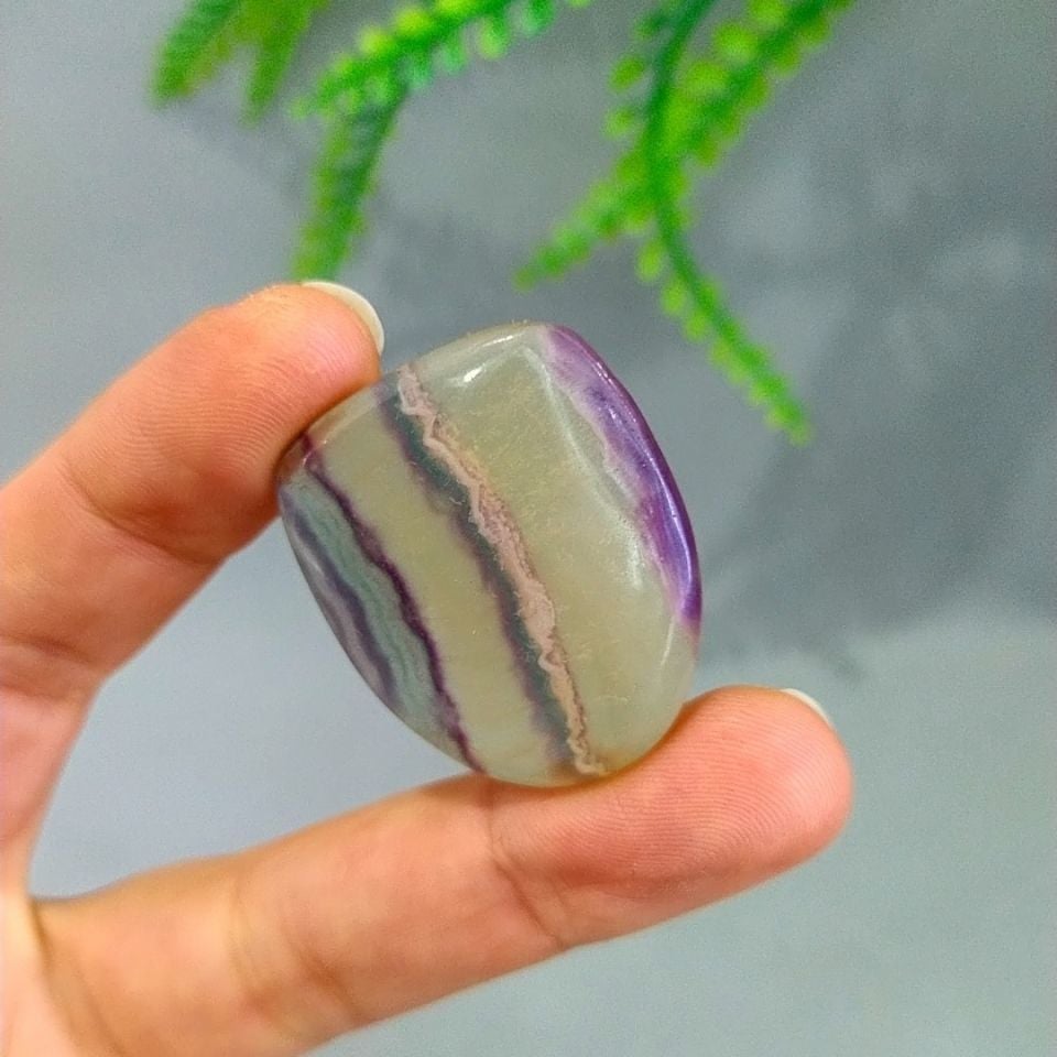 Fluorite Stone Cabochon K59