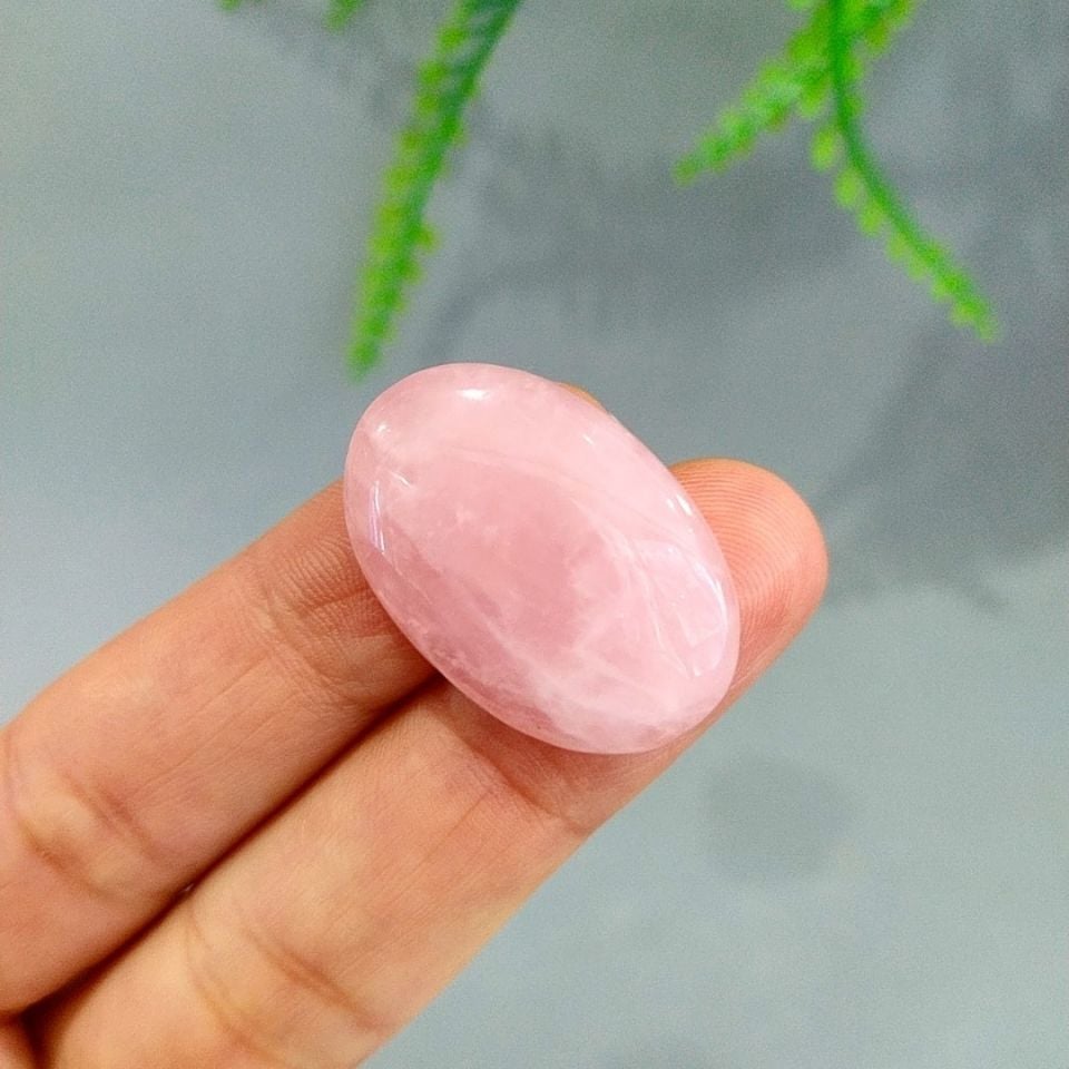 Pembe Kuvars Doğal Taş Kabaşon P81