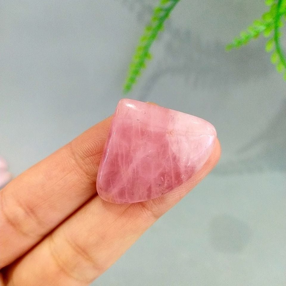 Pembe Kuvars Doğal Taş Kabaşon P83