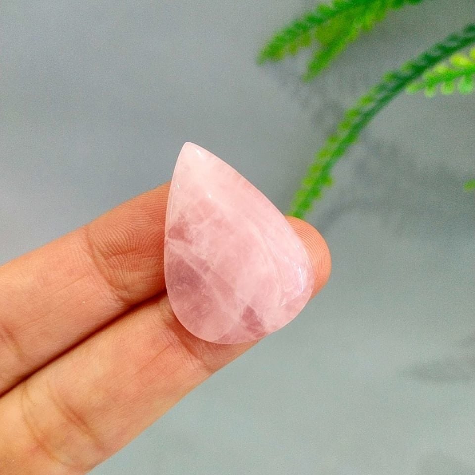 Pembe Kuvars Doğal Taş Kabaşon P89