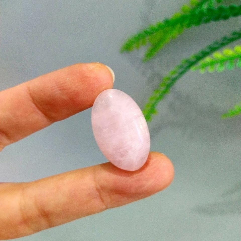 Pembe Kuvars Doğal Taş Kabaşon P101