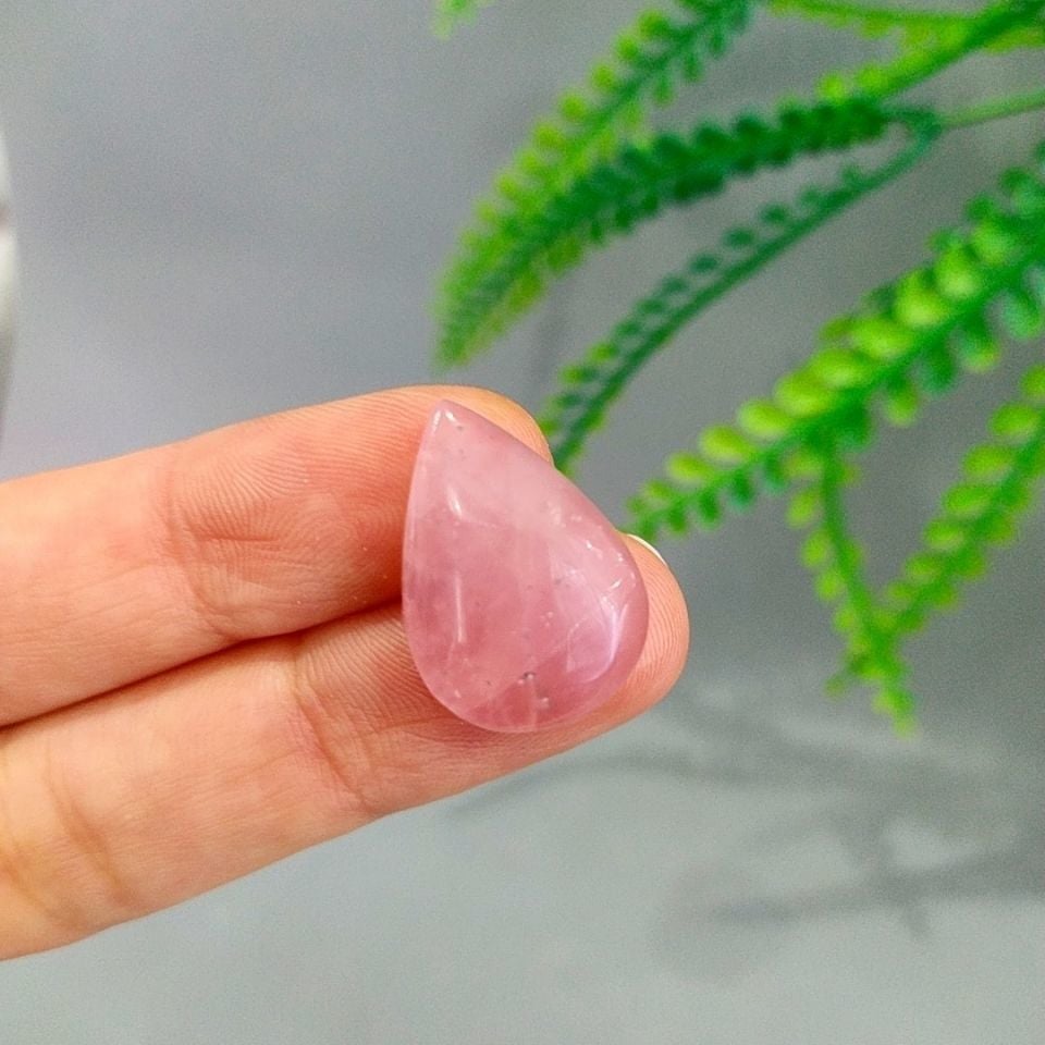 Pembe Kuvars Doğal Taş Kabaşon P118