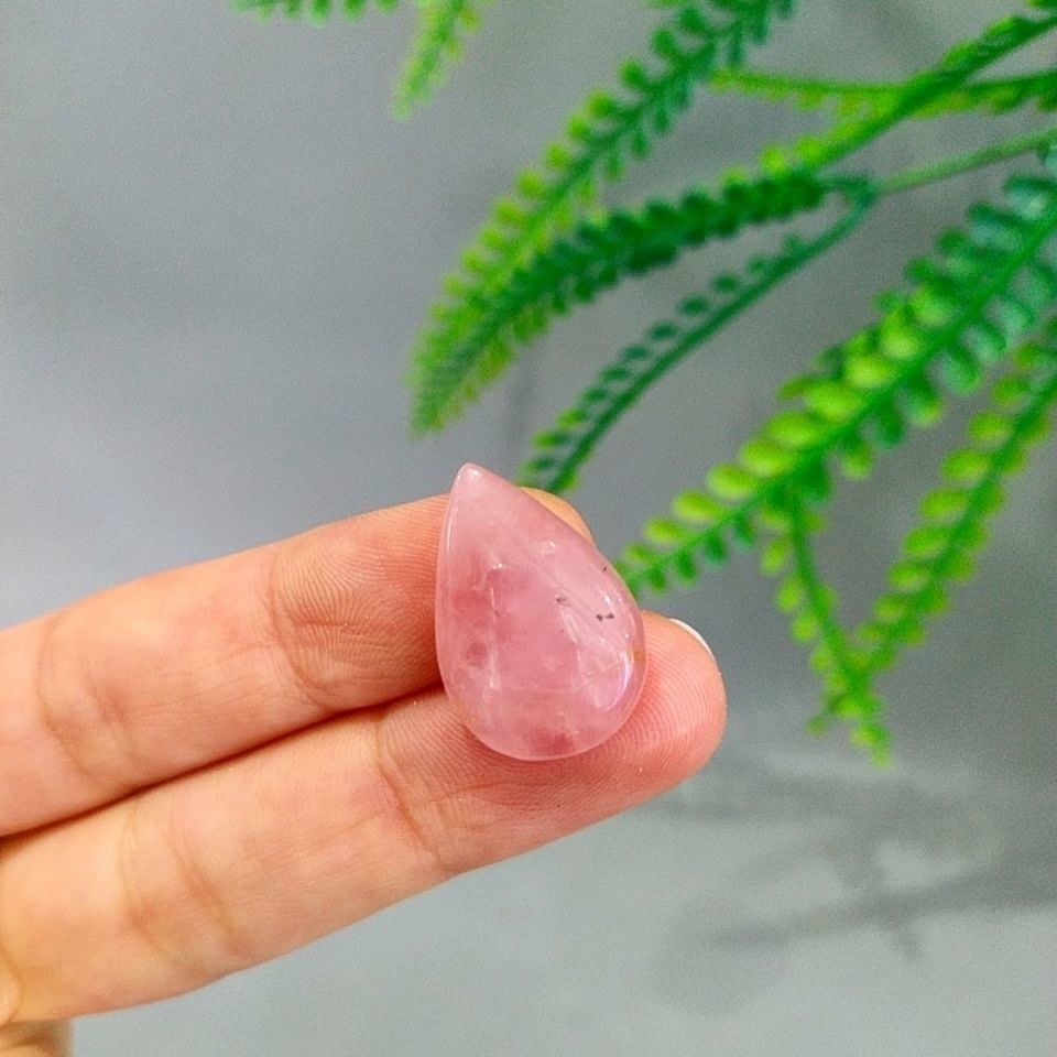 Pembe Kuvars Doğal Taş Kabaşon P124