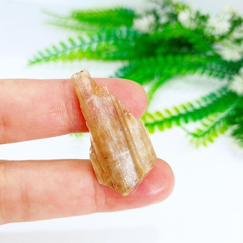 Diaspor Naturstein Rohstück