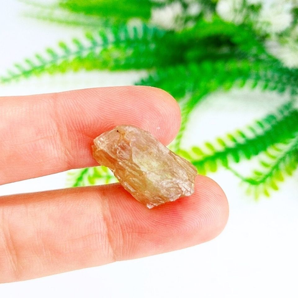 Diaspor Naturstein Rohstück