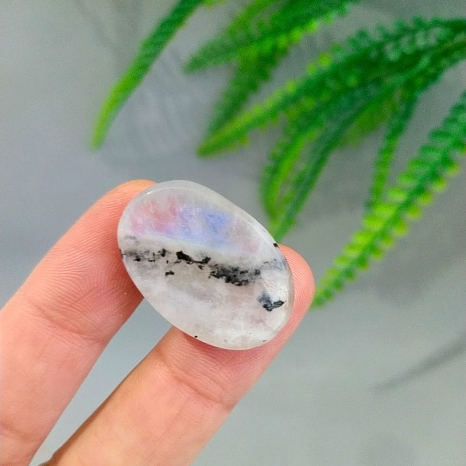 Moonstone Cabochon A137