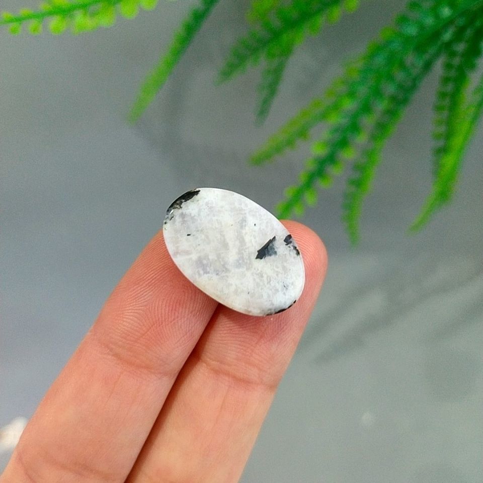 Mondstein Cabochon A156