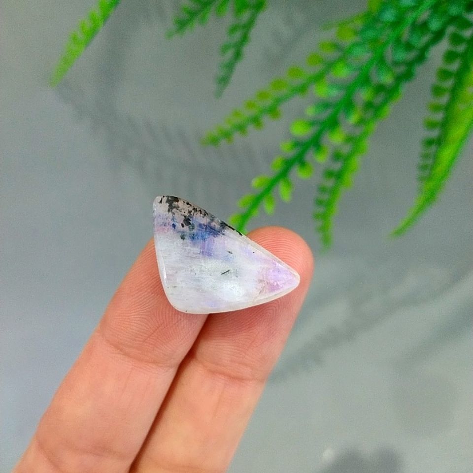 Moonstone Cabochon A166