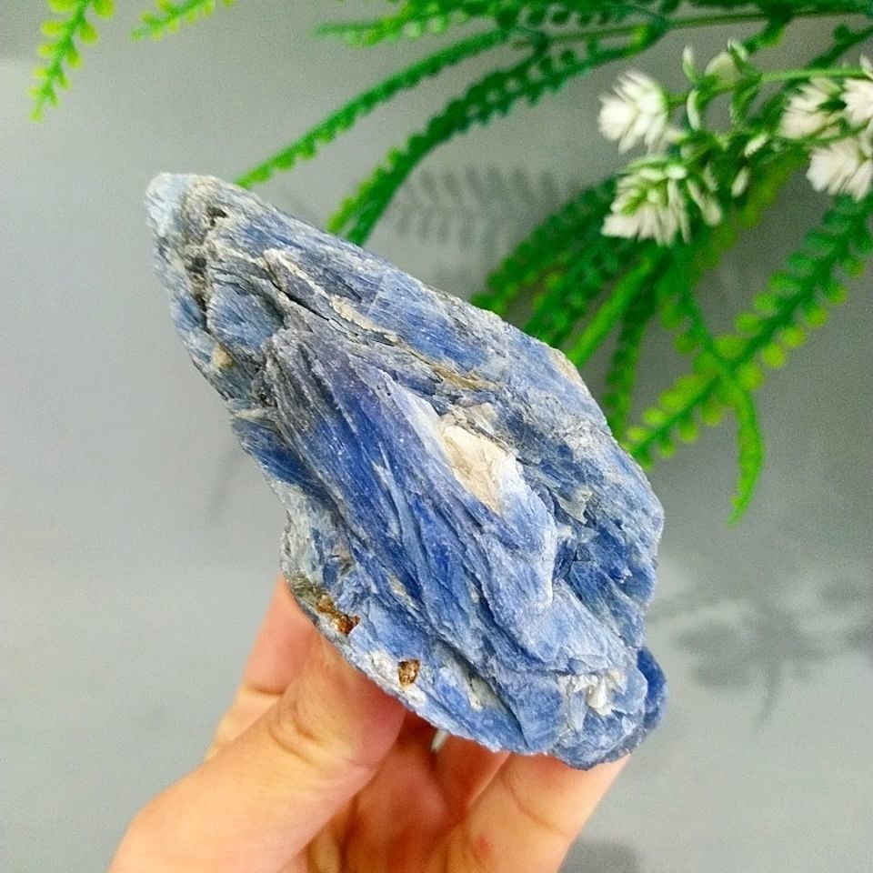 Kyanite Natural Stone Mass