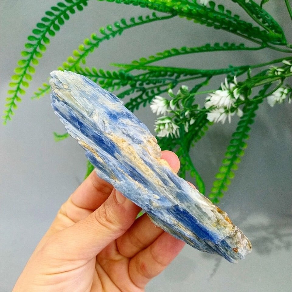 Kyanite Natural Stone Mass