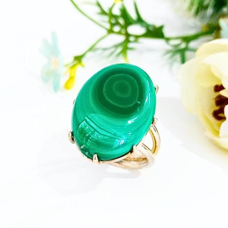Malachite Stone Special Design Ring - OTS949