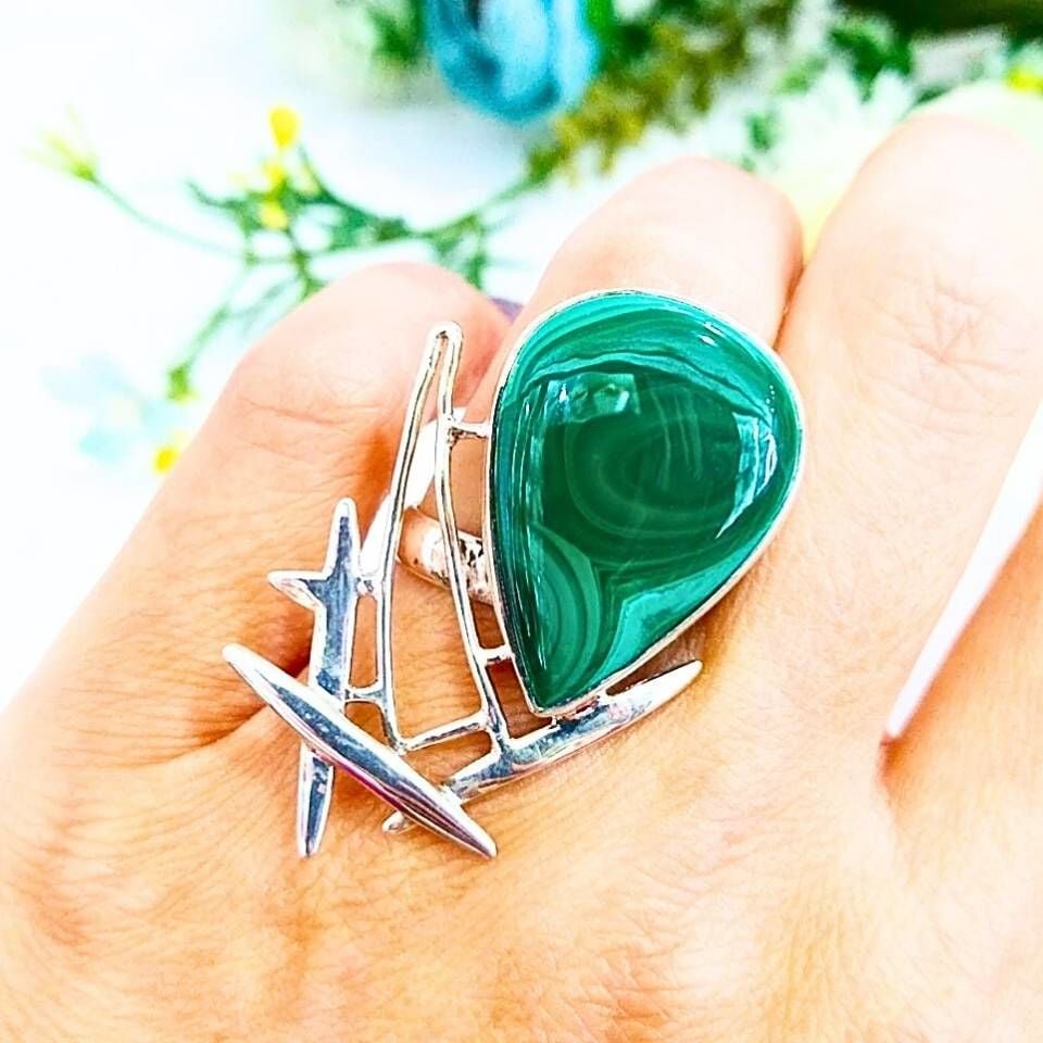 Malachite Stone Special Design Ring - OTS950