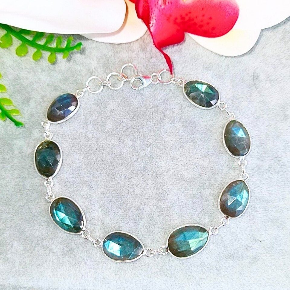 Labradorite Stone Special Design Bracelet - OTB193