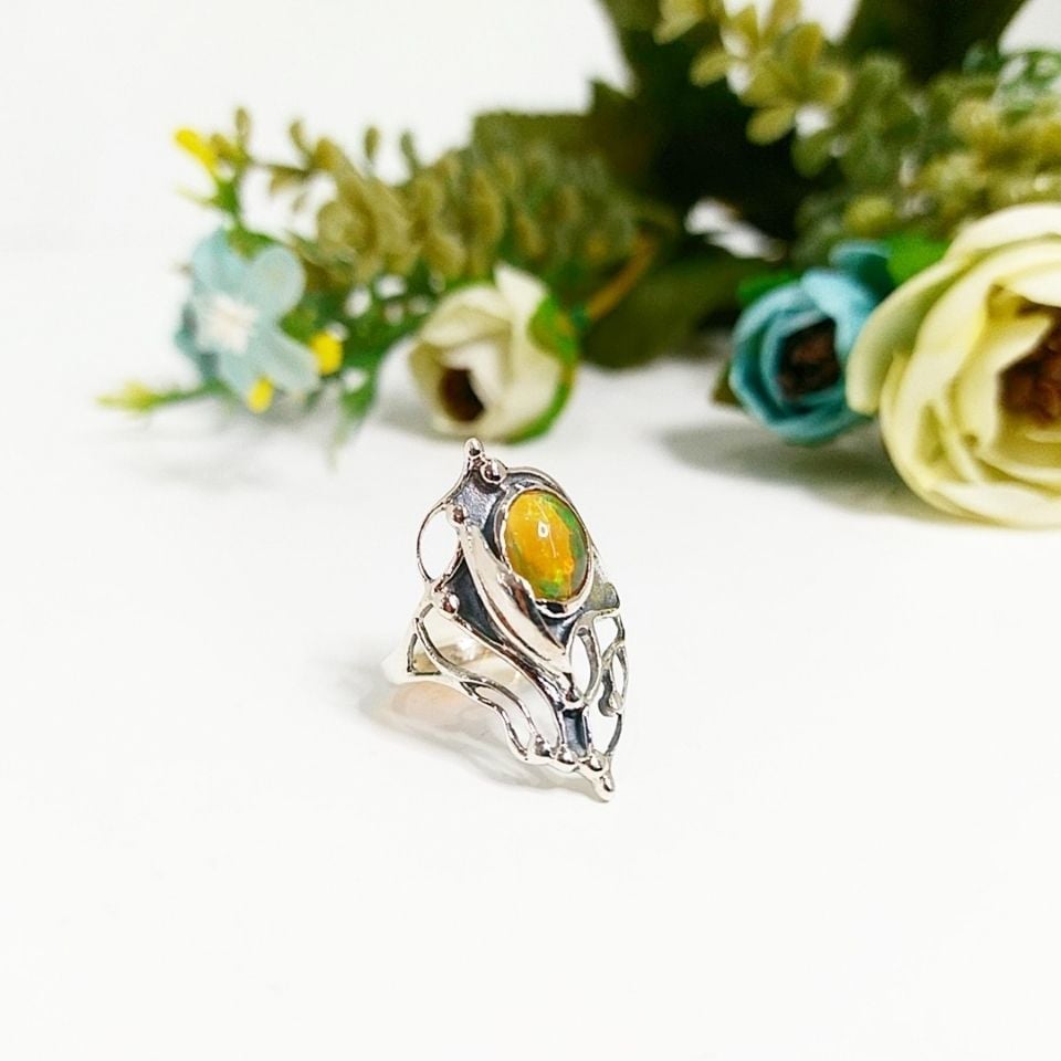 Opal Taşı Özel Tasarım Yüzük