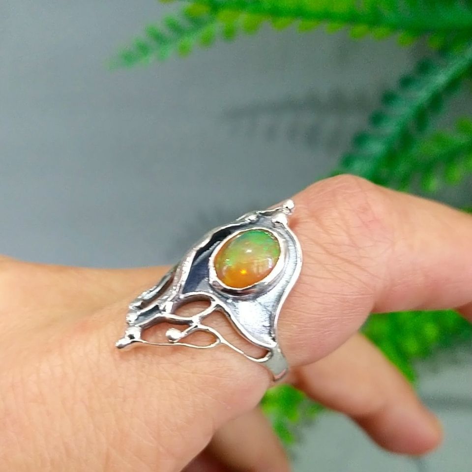 Opal Taşı Özel Tasarım Yüzük