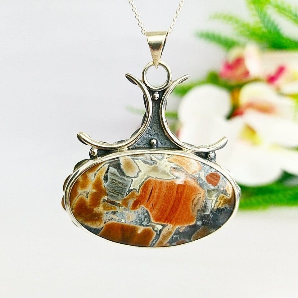 Tabu-Jaspis-Halskette mit speziellem Design – TSR1324