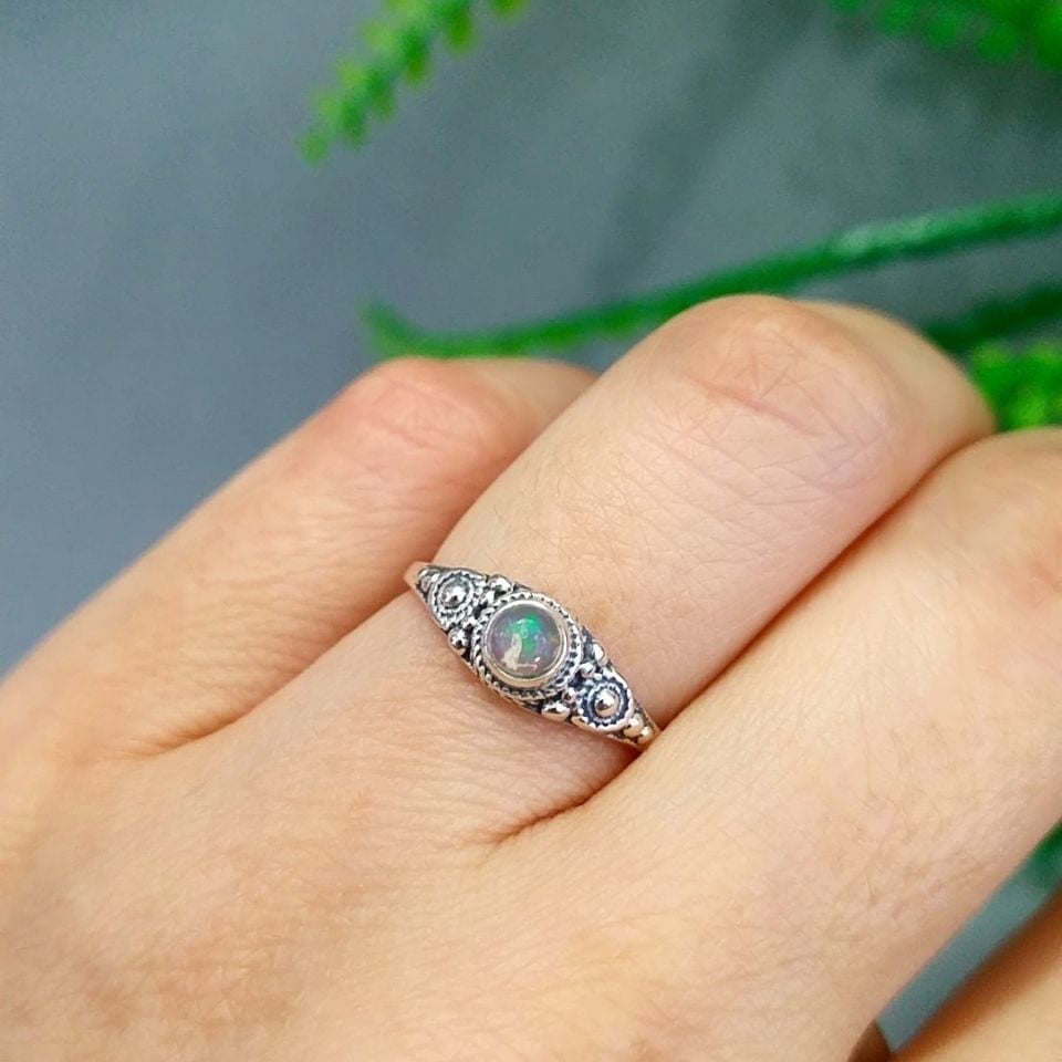 Opal Taşı Özel Tasarım Yüzük