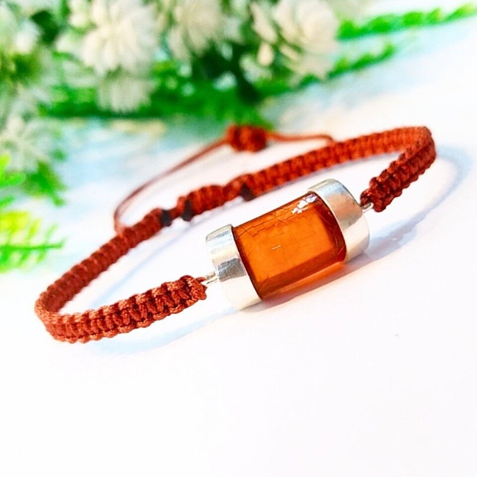Antique Drop Amber Macrame Bracelet – KHR532