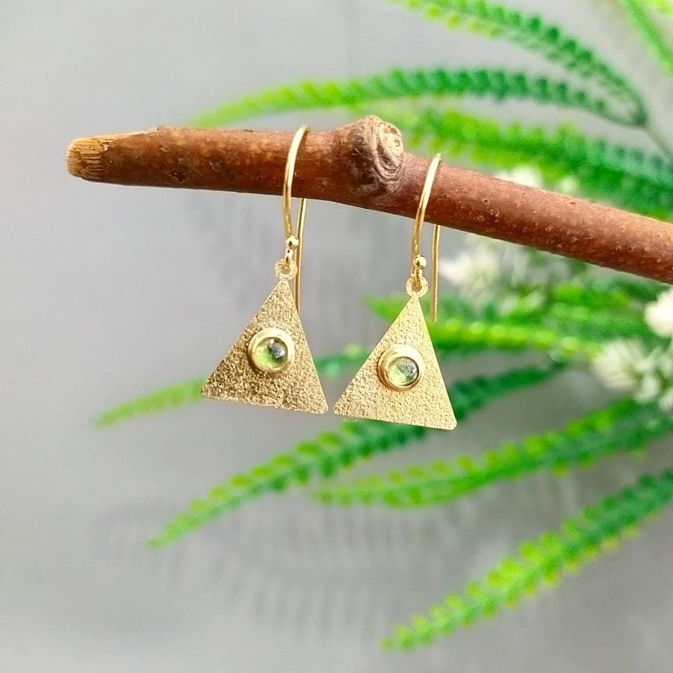 Special Design Chrysolite Stone Earrings