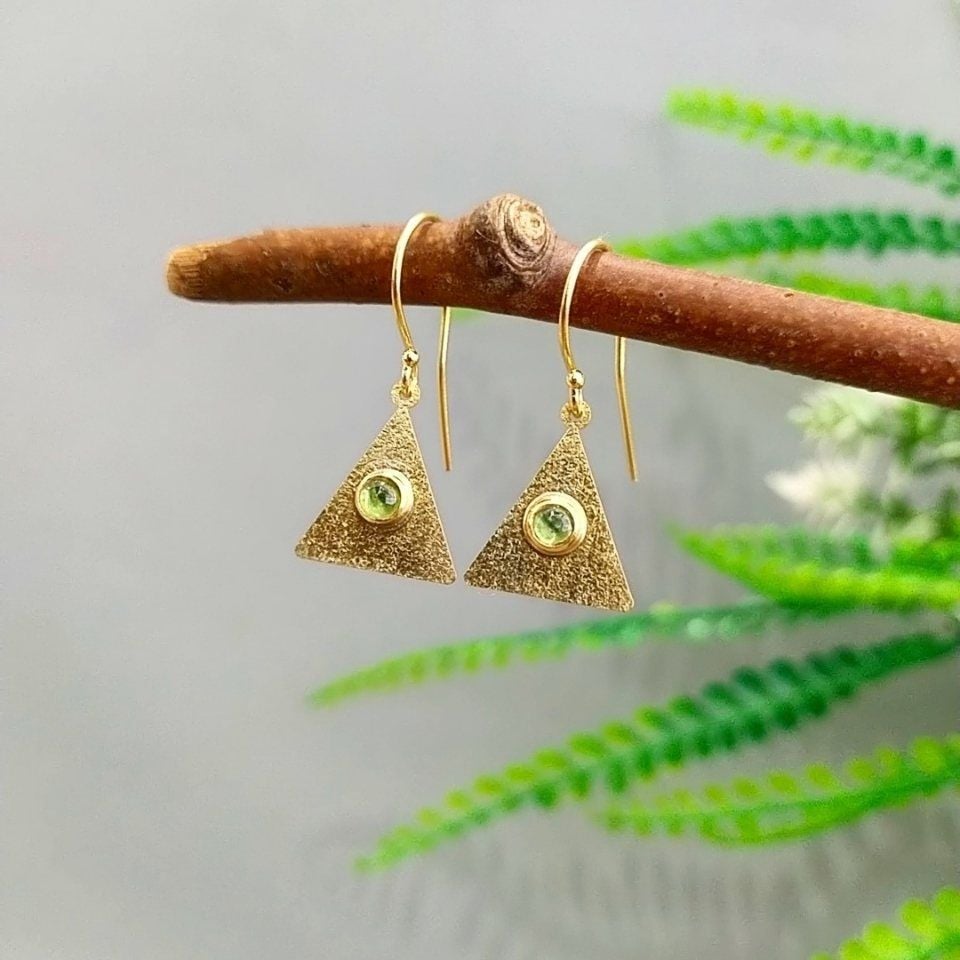 Special Design Chrysolite Stone Earrings