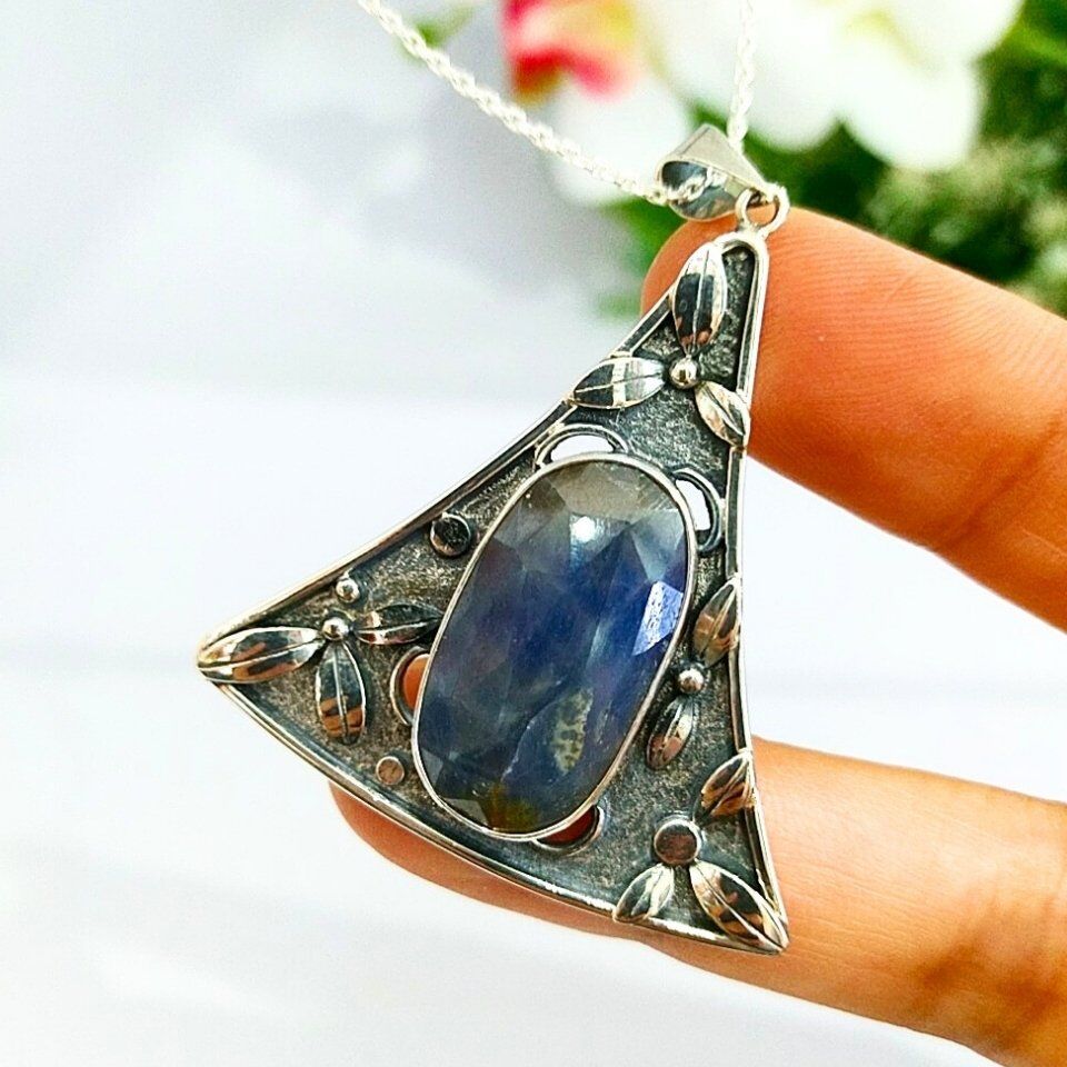Doğal Safir Taşı Özel Tasarım Kolye – TSR1341