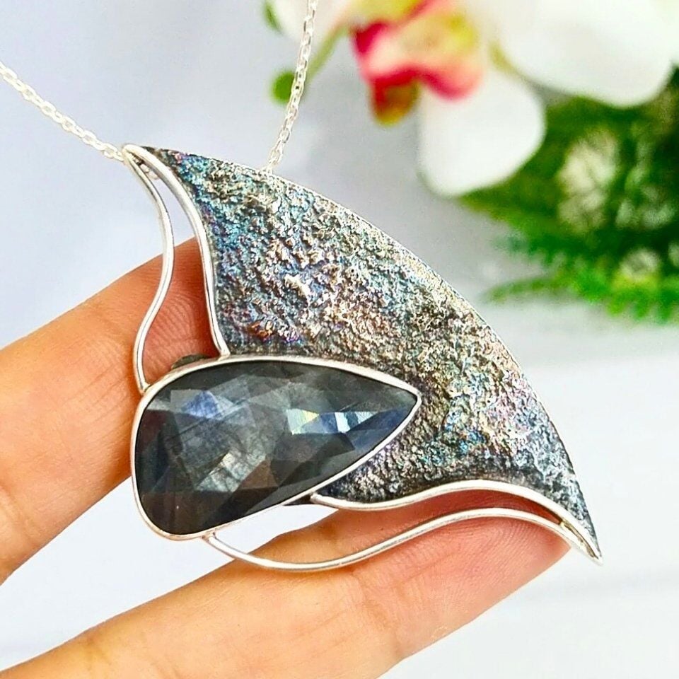 Doğal Safir Taşı Özel Tasarım Kolye – TSR1342